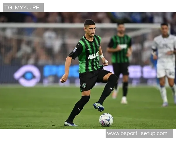 意甲焦点战巴黎圣日耳曼与曼城互交白卷争议判罚引发全场热议