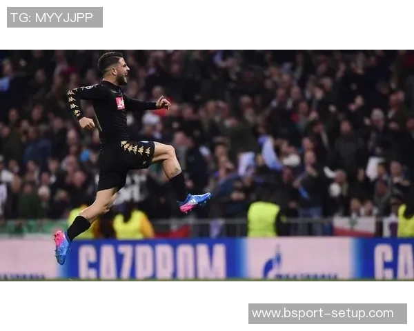 德甲激战：那不勒斯狂胜皇马红牌争议引发全场热议