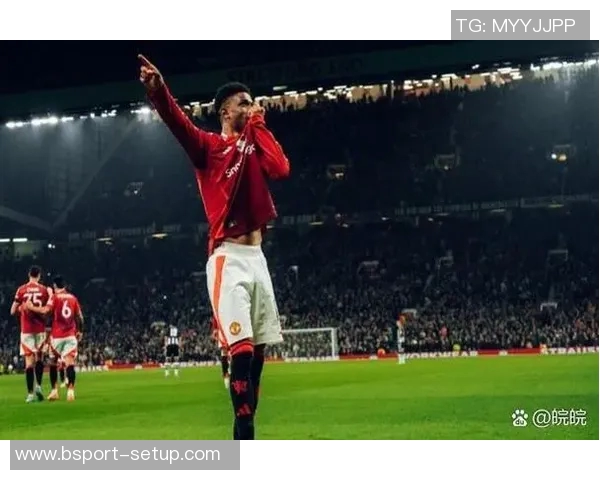 德甲惊天冷门里昂上演帽子戏法逆转曼联引全场沸腾